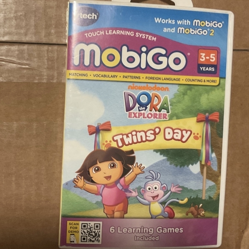 MobiGo Dora the Explorer Twins' Day Interactive Game